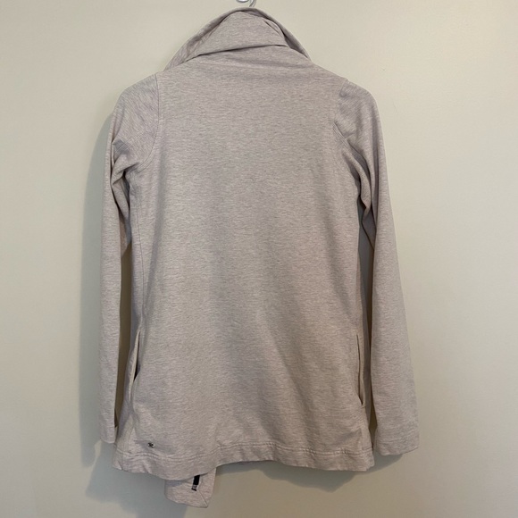 Lululemon Savasana wrap jacket - Picture 6 of 8